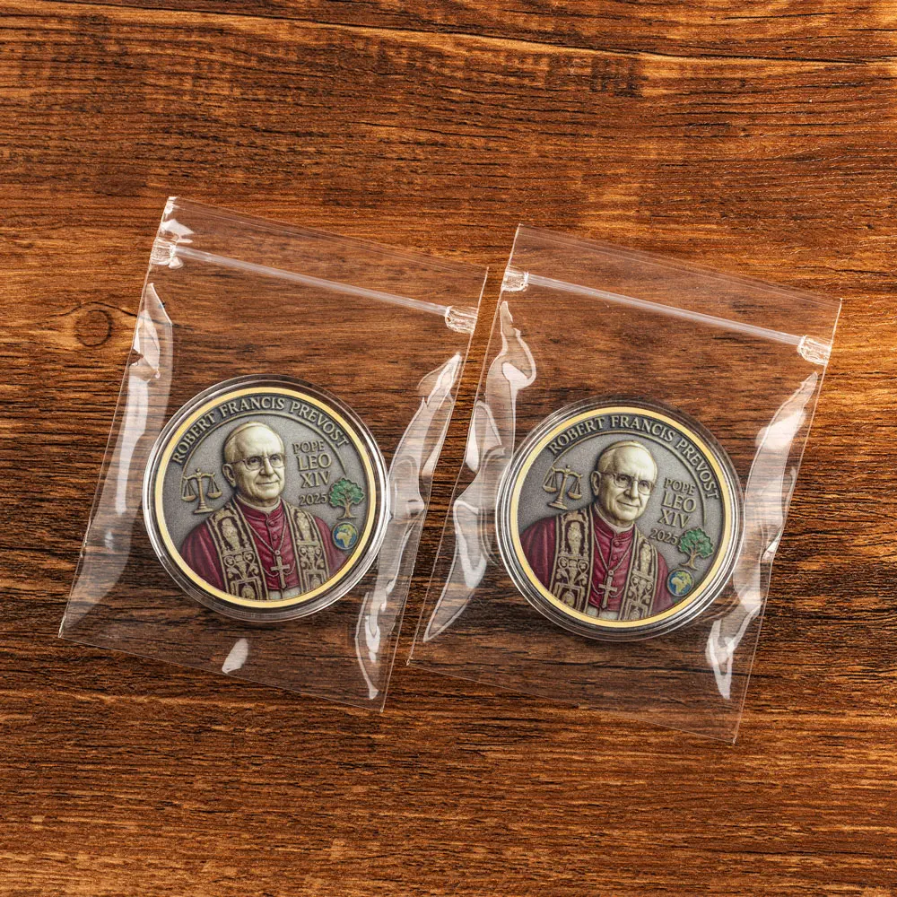 Robert Francis Pope Leo XIV Souvenir Coin UV Printed Gold Plated Pope Commemorative Coin