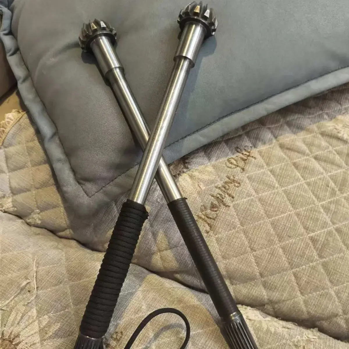 40cm Outdoor Multifunctional Alloy Steel Short Rod Short Hammer Car Mounted Window Breaking Tool