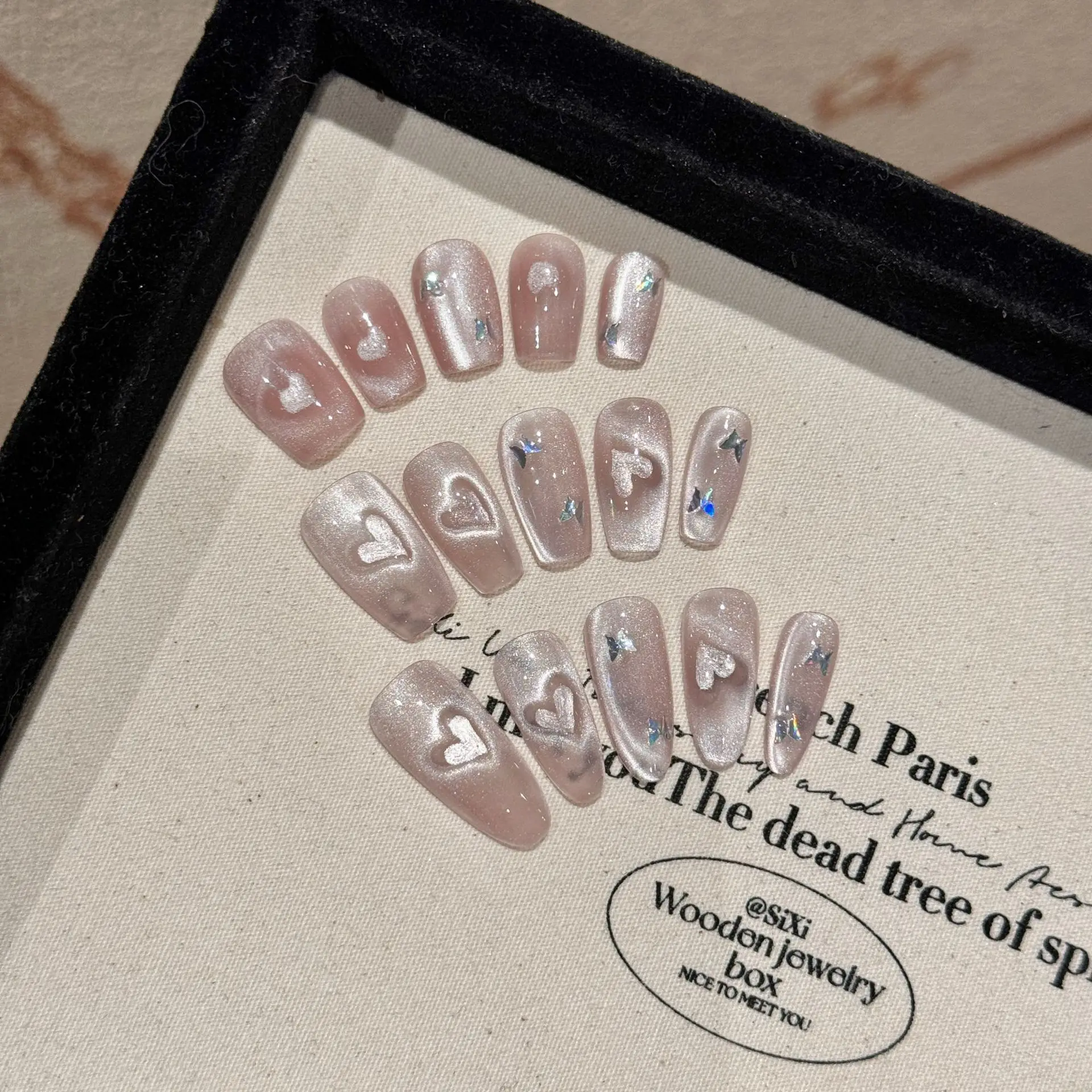 

Handmade Press on Nails Sweet Pink Cat Eye Fake Nails Wearable Full Cover Shiny Love Korean Oval Head Fake Nails Manicure Set