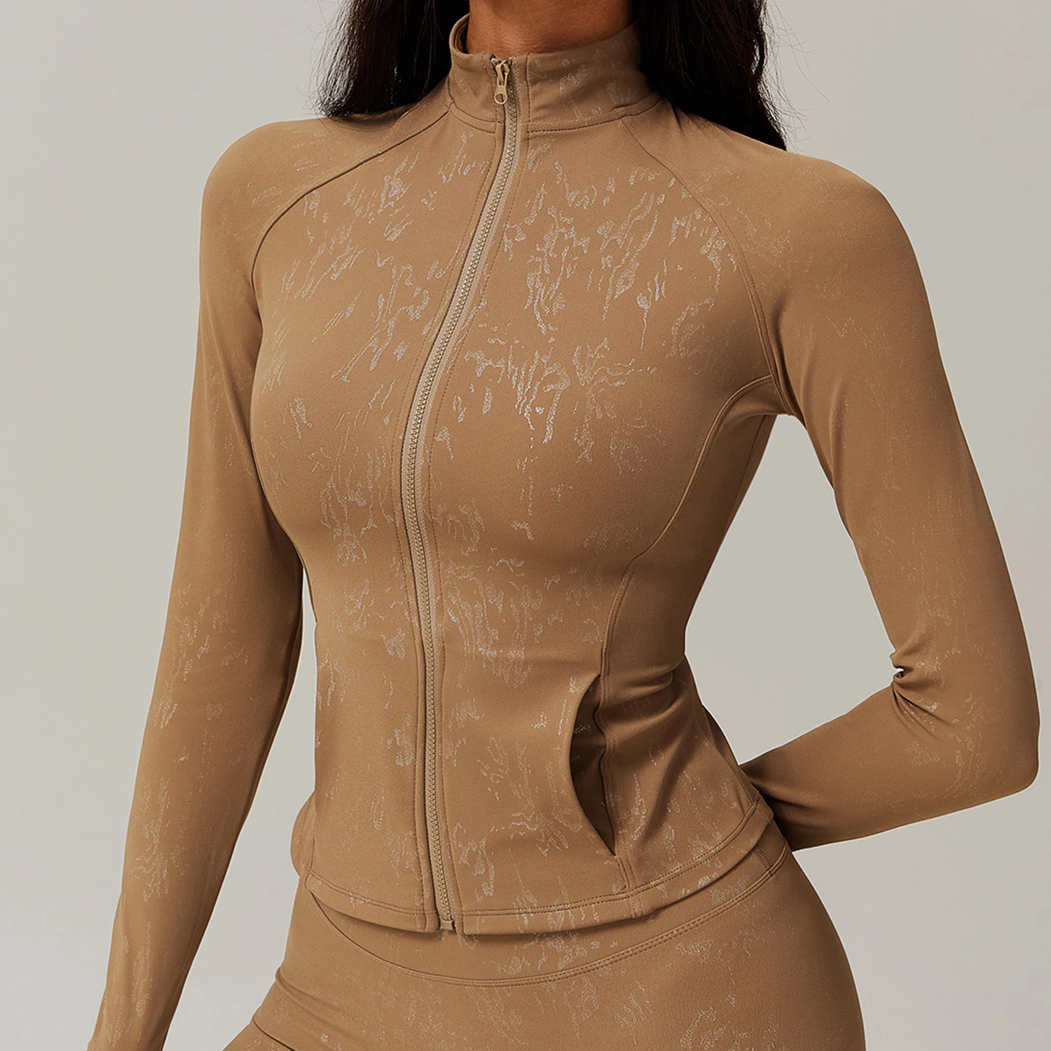 ヨガ親指バックル女性のハイエンド立ち襟長袖スポーツジャケットランニングトレーニングフィットネストップランニング長袖