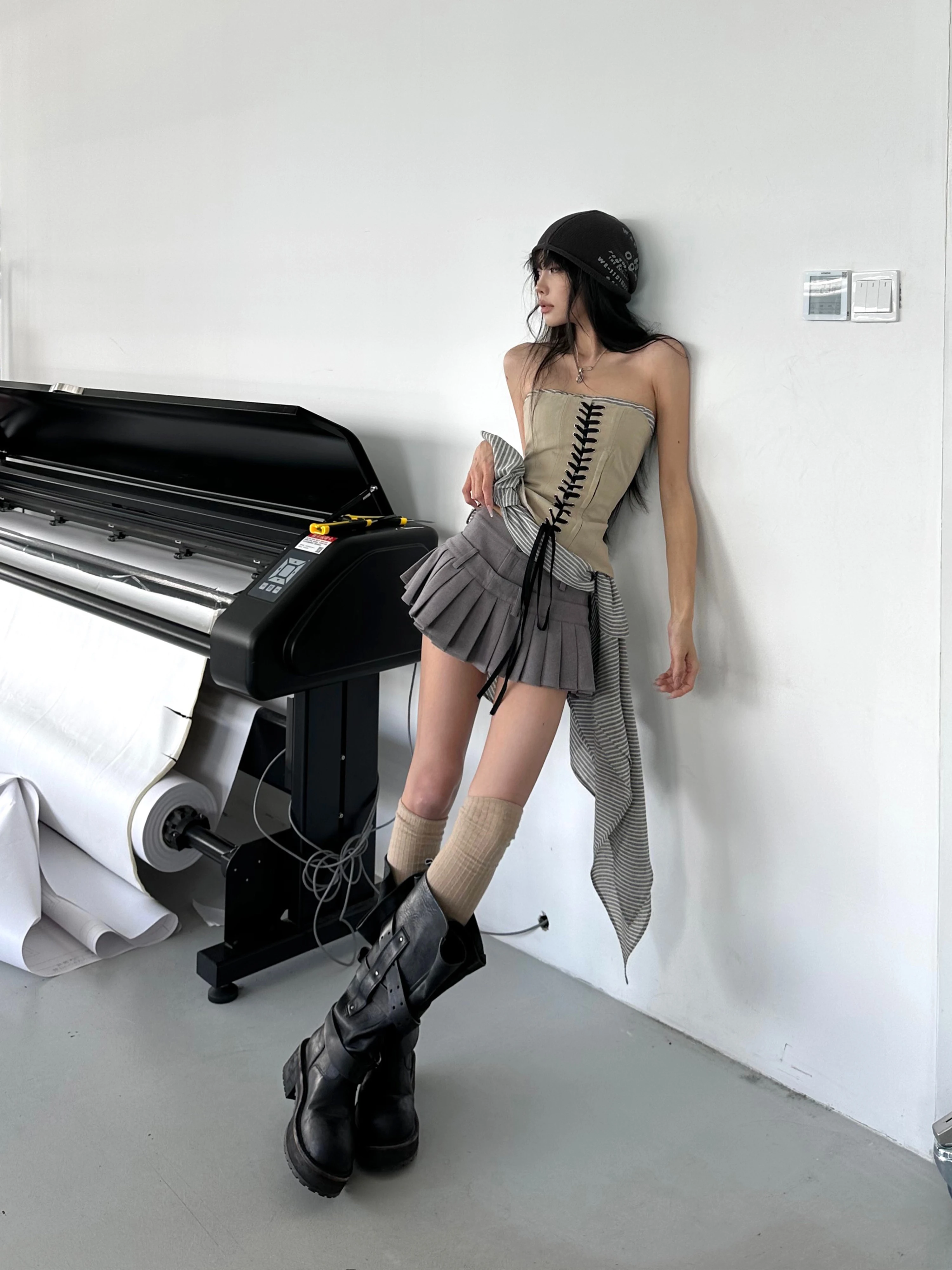Warden  Rebellious Sweetheart Grey Low Waist Pleated  Skirt Women Slimming Sexy A-Line Skirt Teenage Girl's Fashion
