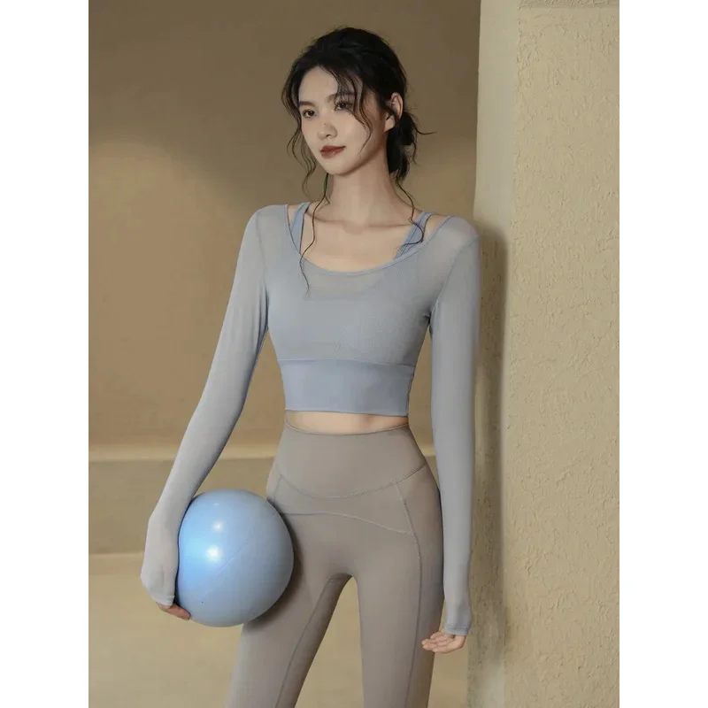 Autumn and Winter Sports Top with Chest Cushion Yoga Dress Women's Tight and Slim Long Sleeve Temperament Fashion Running