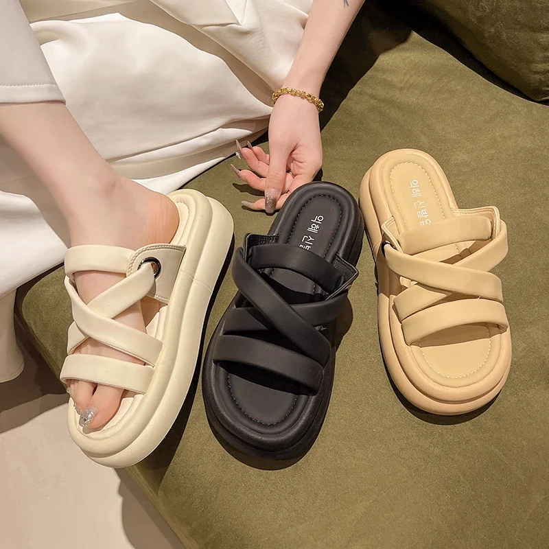 Women's Slippers 2024 Summer New Wearing Cross Thick Sole Sandals Outside Casual Elevated Open Toe Beach Women's Shoes