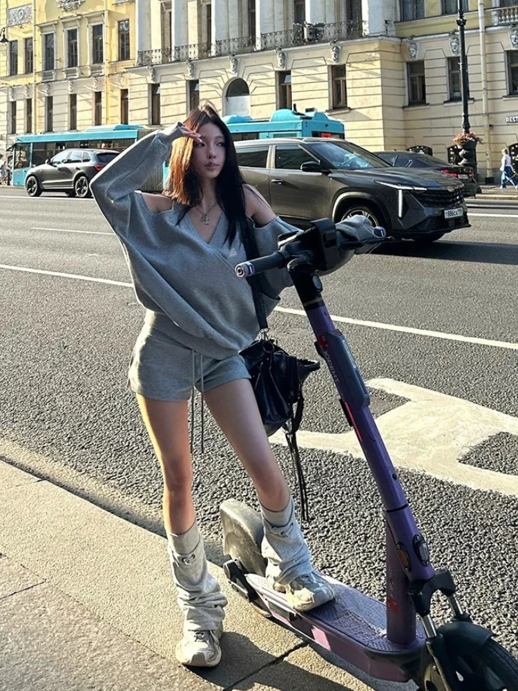 アメリカンスタイルソリッドショーツセットストリートウェアヴィンテージスウェットシャツ長袖セクシールーズトップスシックなスリムショーツ韓国ファッションスーツ