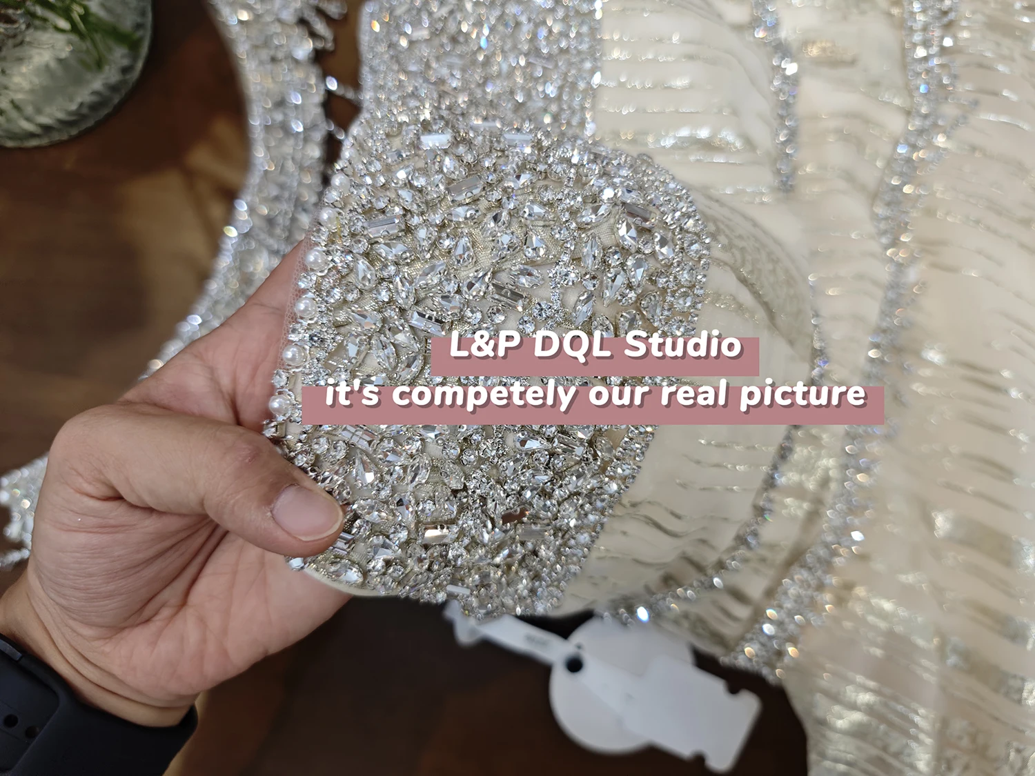 

Вечернее платье Real Pictures цвета шампанского, золотое блестящее платье для выпускного вечера, длинное вечернее платье без бретелек с высокой талией и ожерельем L&P DQL Studio