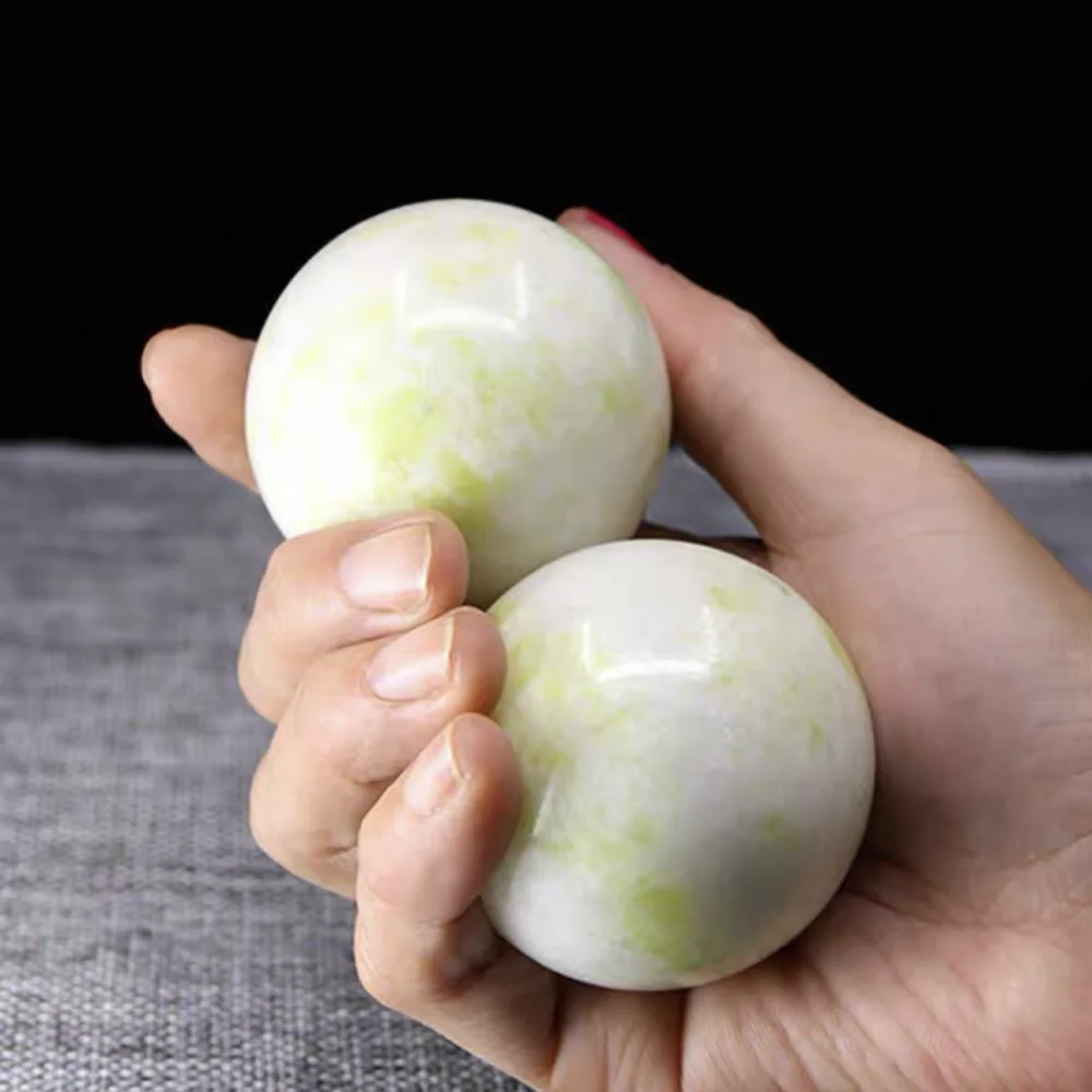 Natural Jade Baoding Ball Fitness Ball Handballs Health Care For The Elderly Jade Balls Solid Elderly Massage Olding Balls
