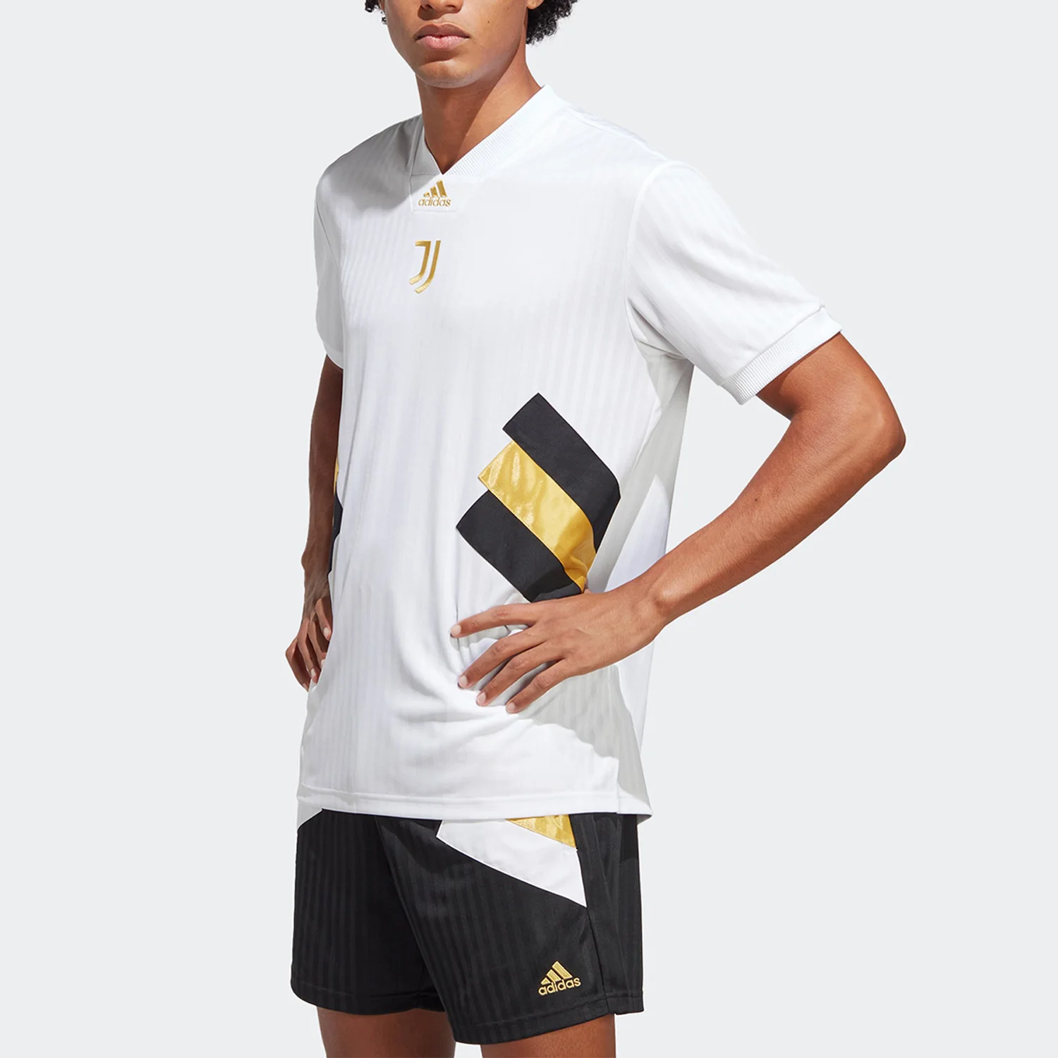 Adidas Official Genuine Juventus Men's Football Short Sleeve Jersey HS9807