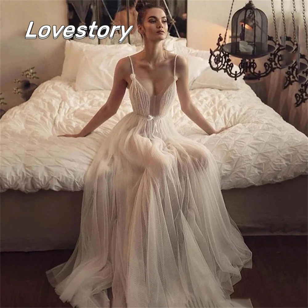 

Gorgeous Boho Wedding Dresses V-Neck Backless Robe De Mariee Sexy Sleeveless Bridal Gown Lace Spaghetti Straps Vestidos De Noiva