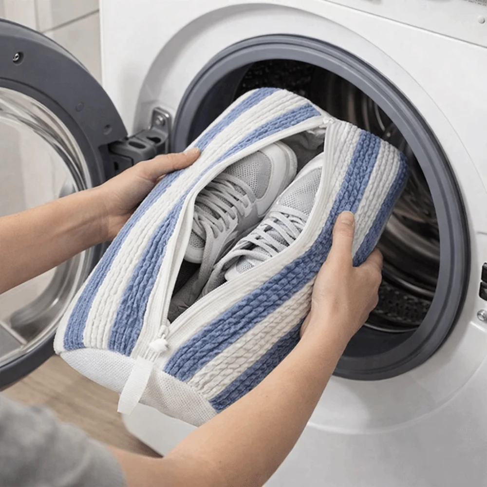 Polyester Wash Shoes Bag Protective Lock Buckle Cylindrical Laundry Bag Soft with Zipper Washing Machine Shoe Bag for Home