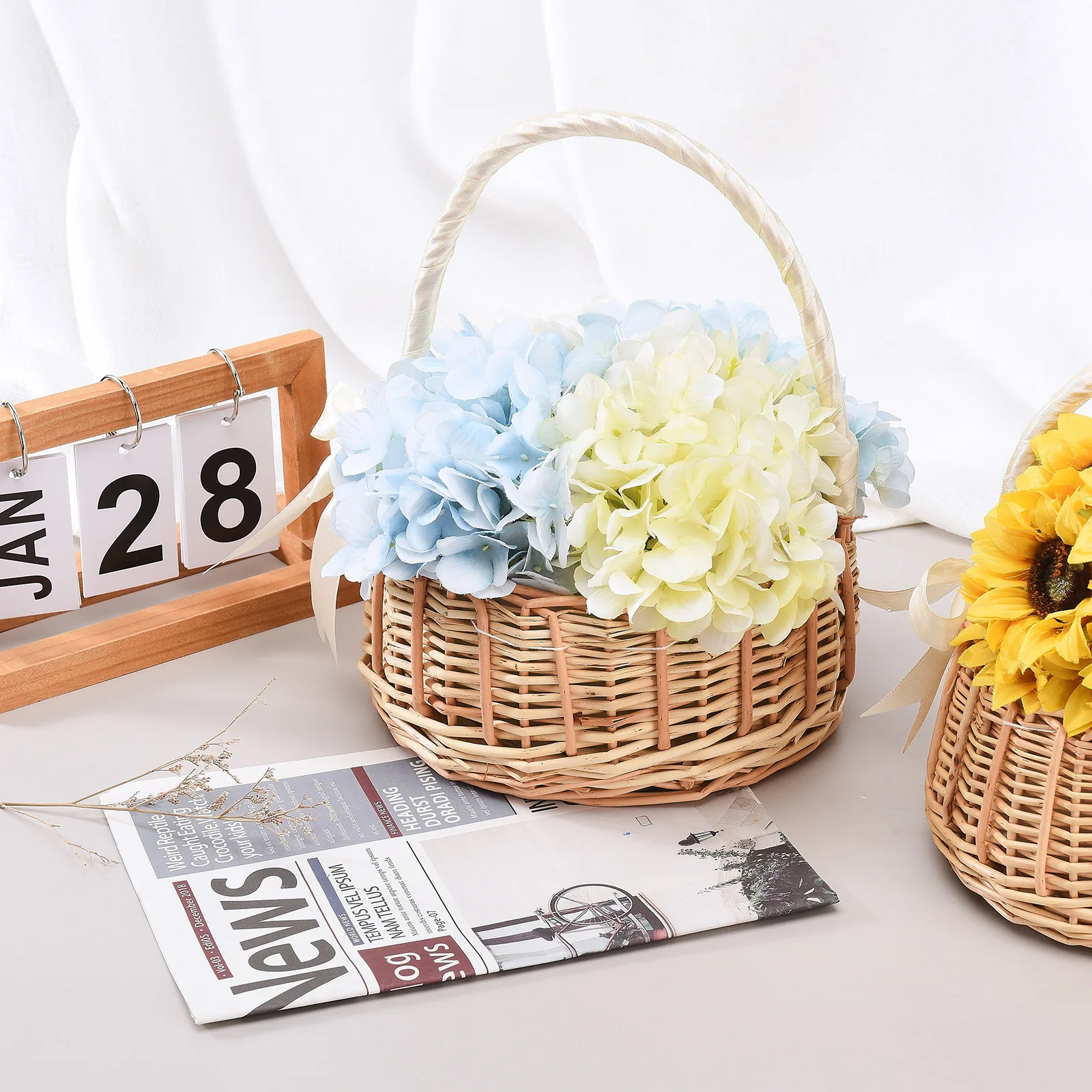 Woven Flower Baskets Handmade Braid Wedding Decorative Basket With Portable Handle Suit For Bridal Flowers Girl Party Home Decor