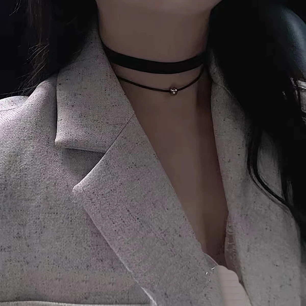 Simple, Sweet and Cool Punk Velvet Strap, Double-Layer Stainless Steel Beads, Black Choker Collar, Neck Strap and Necklace for W