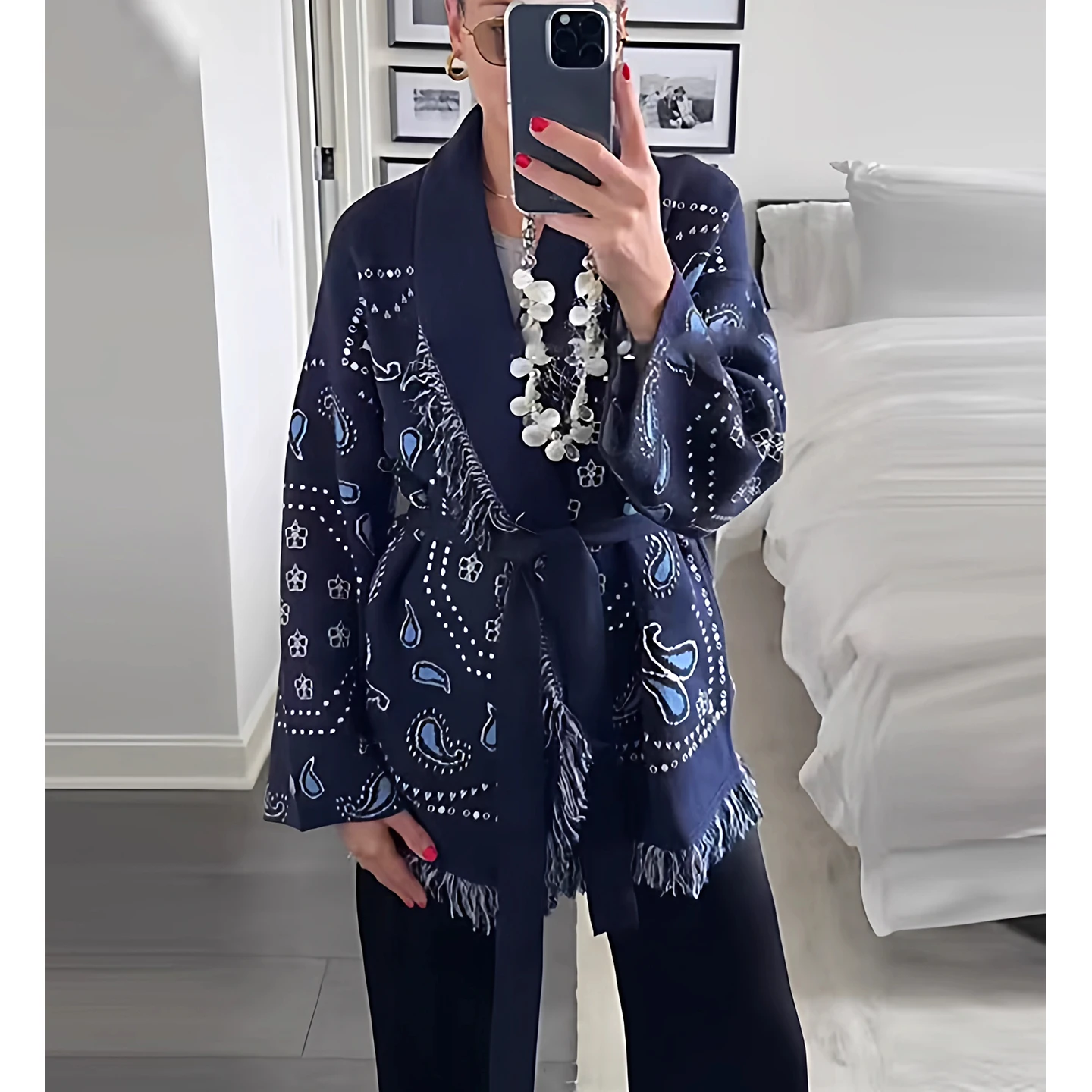 レトロな女性用ニットロングコート、ゆったりフィット、ミディアム丈、冬の新作、クリーンフィット、ポリエステル繊維コート