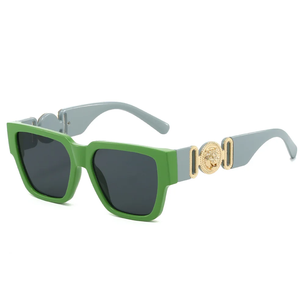 

Trendy Square Sunglasses - Bold Lion Motif Oversized Frames with Color-Blocking Design, UV400 Unisex Fashion Eyewear