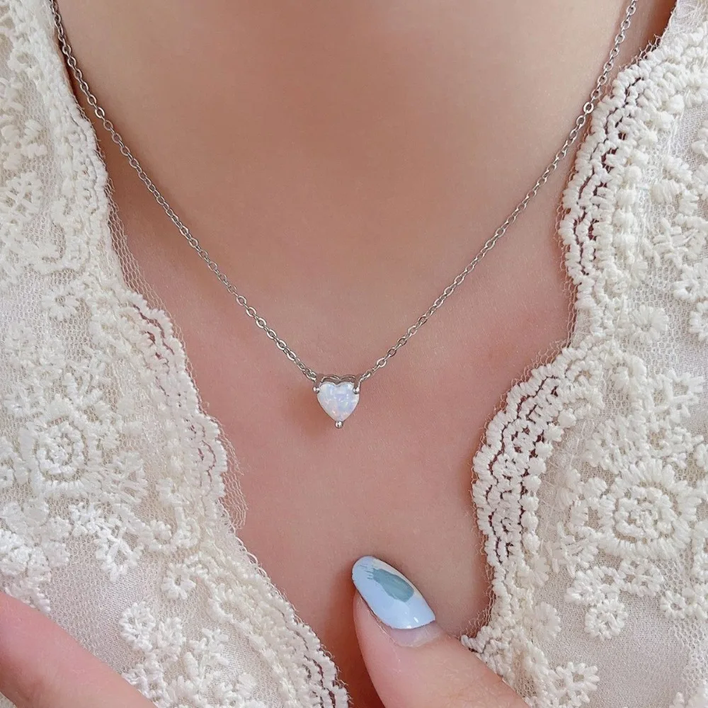 مجوهرات رقبة بوتيك جديدة لعام 2025، شكل فاخر وأنيق، نسيج نبيل، سلسلة رقبة نسائية متعددة الاستخدامات