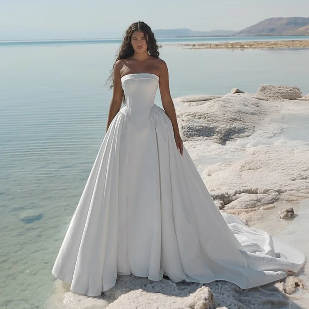 

Welove Strapless Satin Bride Wedding Dress Classic Sleeveless A-Line Floor Length Draped Customized Sweep Train Gown New Arrival