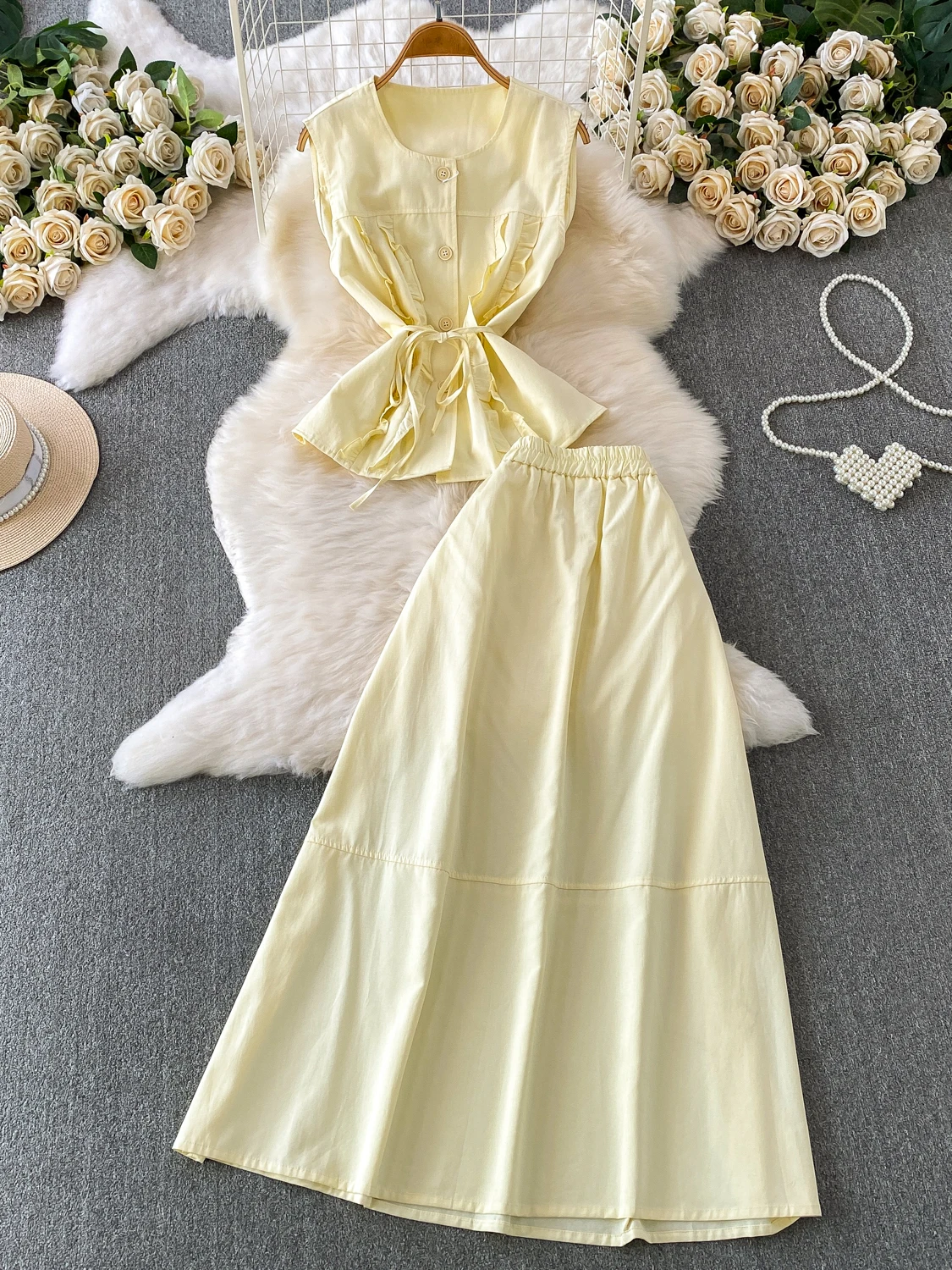 Elegant Sweet Style Sleeveless Belted Waist Crop Top And Long Skirt Two-Piece Set Fashionable Wooden Ear Design Business Casu...