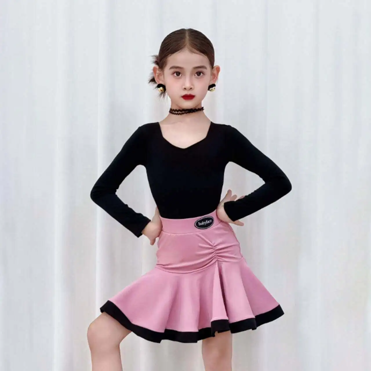 

Новинка 2025 года, одежда для латинских танцев для девочек, детский осенне-зимний танцевальный костюм с юбкой и длинными рукавами