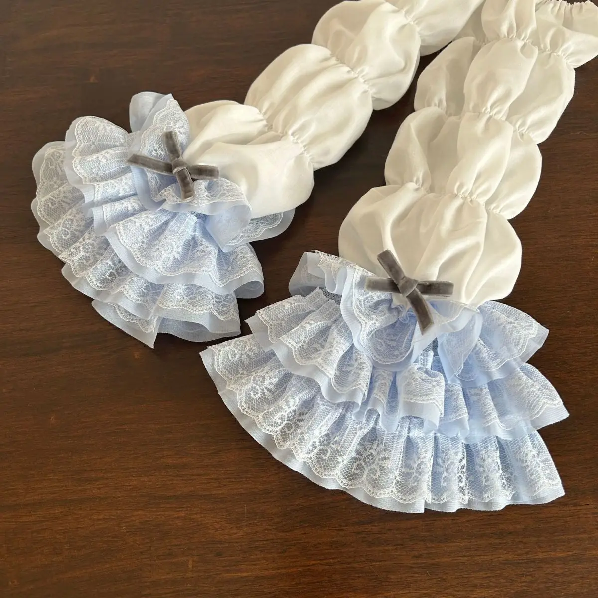 

Lolita Ruffled Arm Sleeves with Bow - Layered Lace Trim Sun Protection Sleeve Covers Y2K Kawaii Style for Women Girls