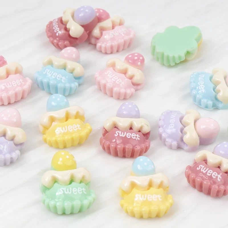 30PC Mini Strawberry Cake Sweet Resin Flat Back Naril Art Flatback DIY Resin Crafts Patch Hairpin Scrapbook Earring Accessories