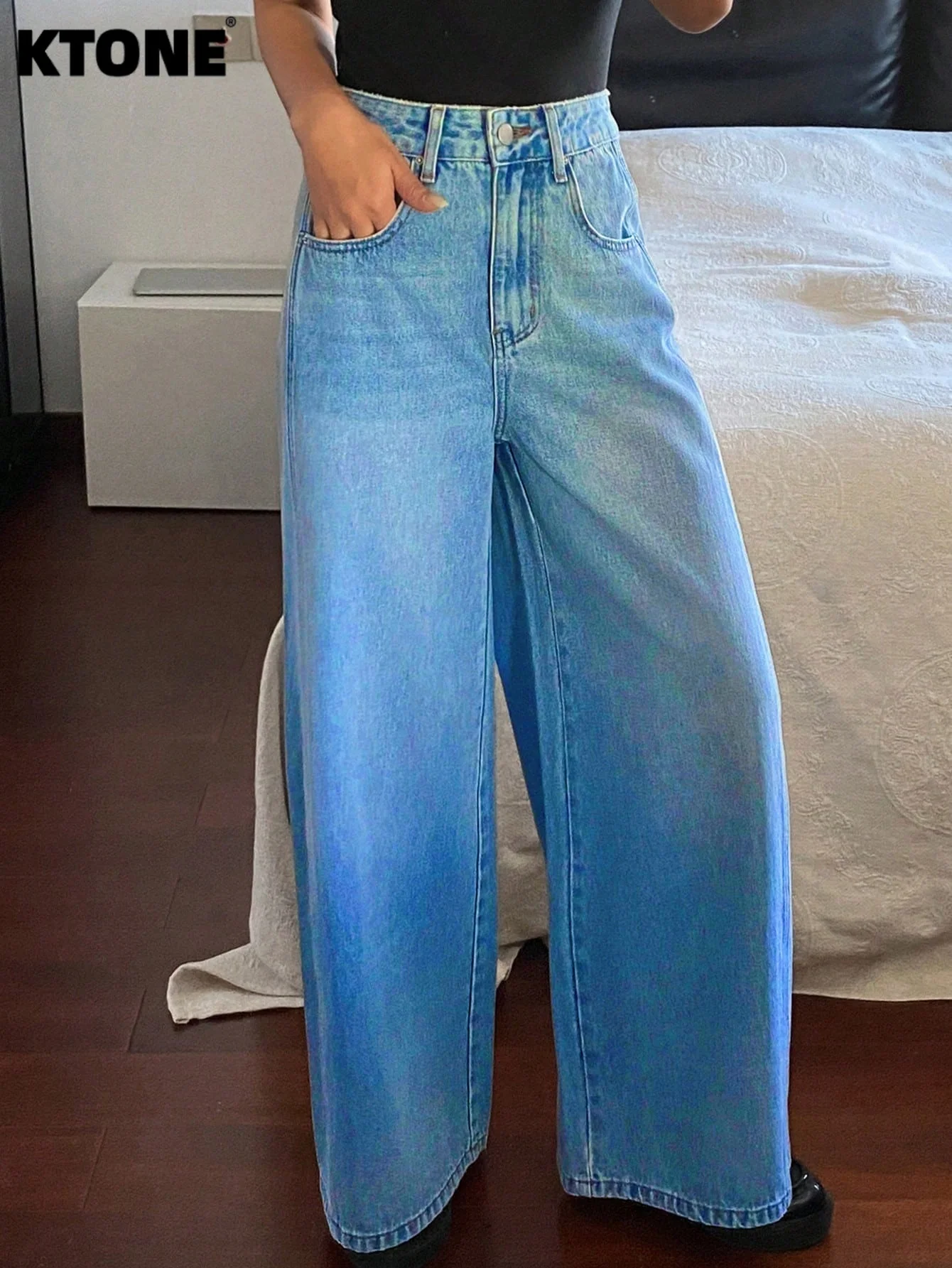 

Harajuku Jeans Blue Baggy For Man Vintage Minimalist Y2K Drip No accessories or belts included