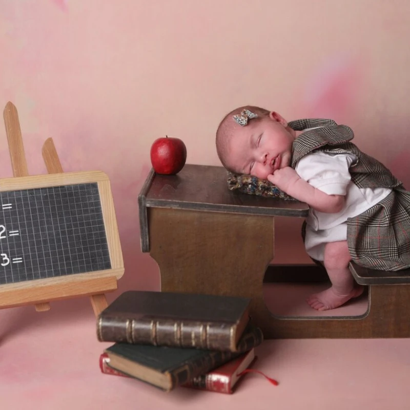 Newborn Photography Props Hundred Days Anniversary Photo Props Retro Small Desk Photo Studio Pose Props Baby Growth Keepsakes