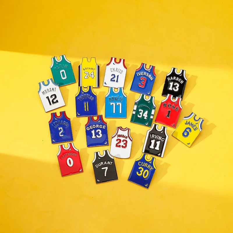Basketball Jersey Brooch DIY Creative Metal Badge Star Basketball Player Brooch Pendant Decoration for Clothes Bags Hats