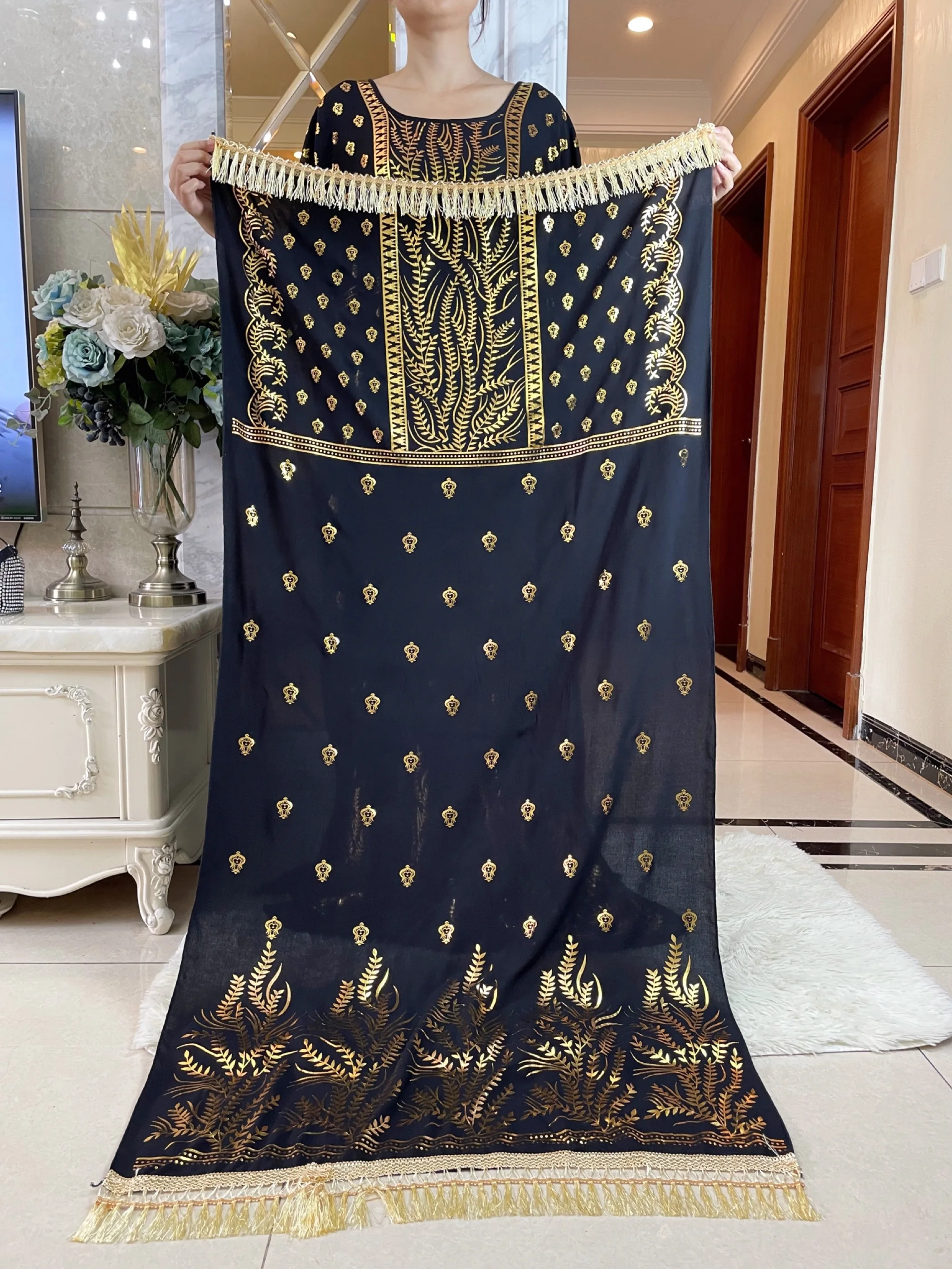 2024 New Muslim Women Summer Abaya Short Sleeve Cotton Dress Gold Stamping Loose Lady Maxi Islam African Dress With Big Scarf