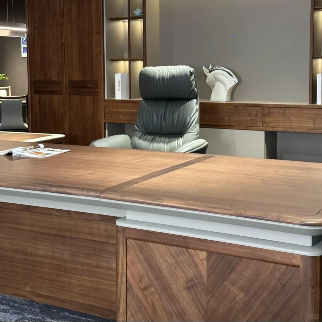 

New Chinese-style big desk solid wood walnut desk boss office high-end president chairperson table and chair combination
