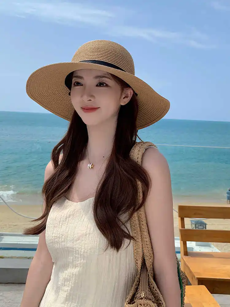 Classic Wide Brim Straw Hat - Lightweight Foldable Sun Hat with Ribbon for Beach, Summer & Outdoor Unisex Accessory