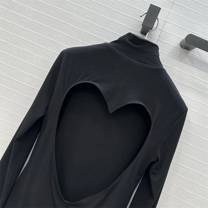 Bodysuit women Winter 2025 elastic slim fit long sleeved top Sexy backless women's corset Heart shaped hollow out body suit y2k