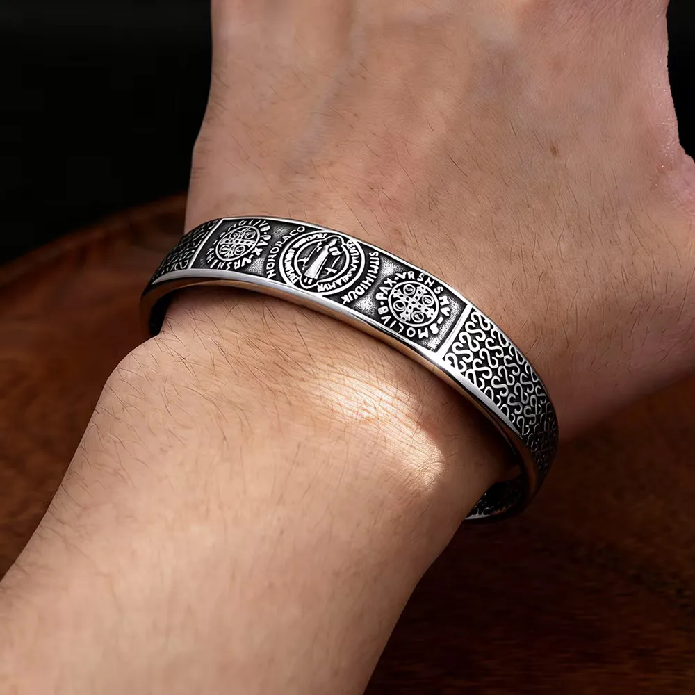 Vintage Heiliger Benedikt Exorzismus-Medaille Edelstahl Offener Armreif Unisex Katholischer Gläubiger Täglicher Glaube Modeschmuck Geschenk – Detail 3