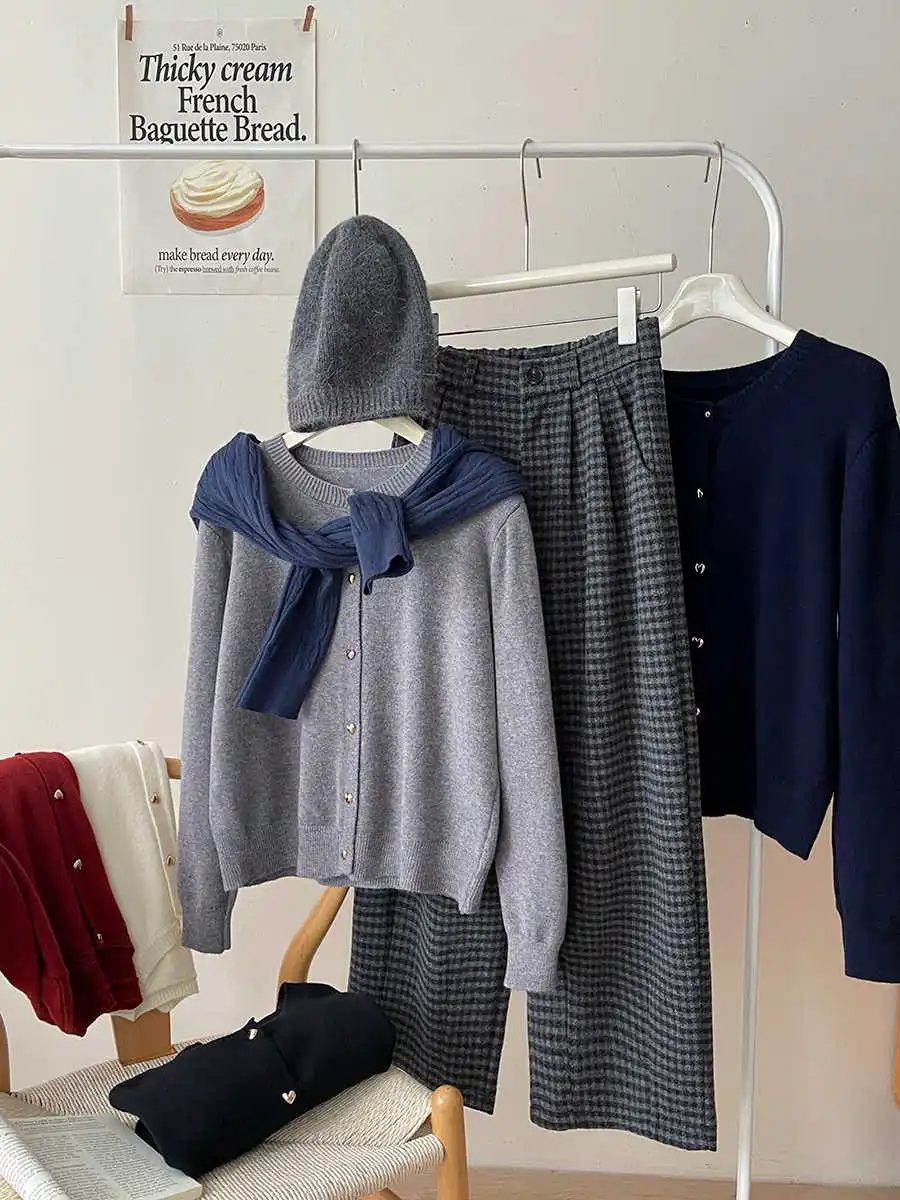 Korean Korean Vintage Heart‑Shaped Buttons Knit Women Cardigan Autumn Winter Sweater Chic Outerwear Casual Layering Tops