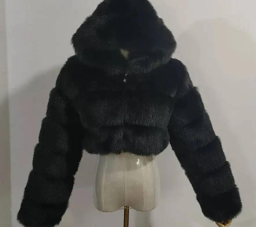 Hochwertige Kunstpelzjacke, kurzer Stil, flauschiger Top-Mantel mit Kapuze, langärmelige Pelzjacke, Damenjacke
