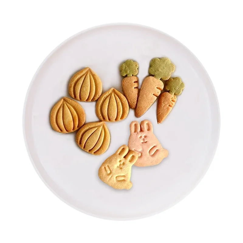 Cartoon Rabbit Biscuit Stamp Molds Carrot Chestnut Cookie Cutters Easter Day Cookie Moulds Embossers Cake Decorating Tools