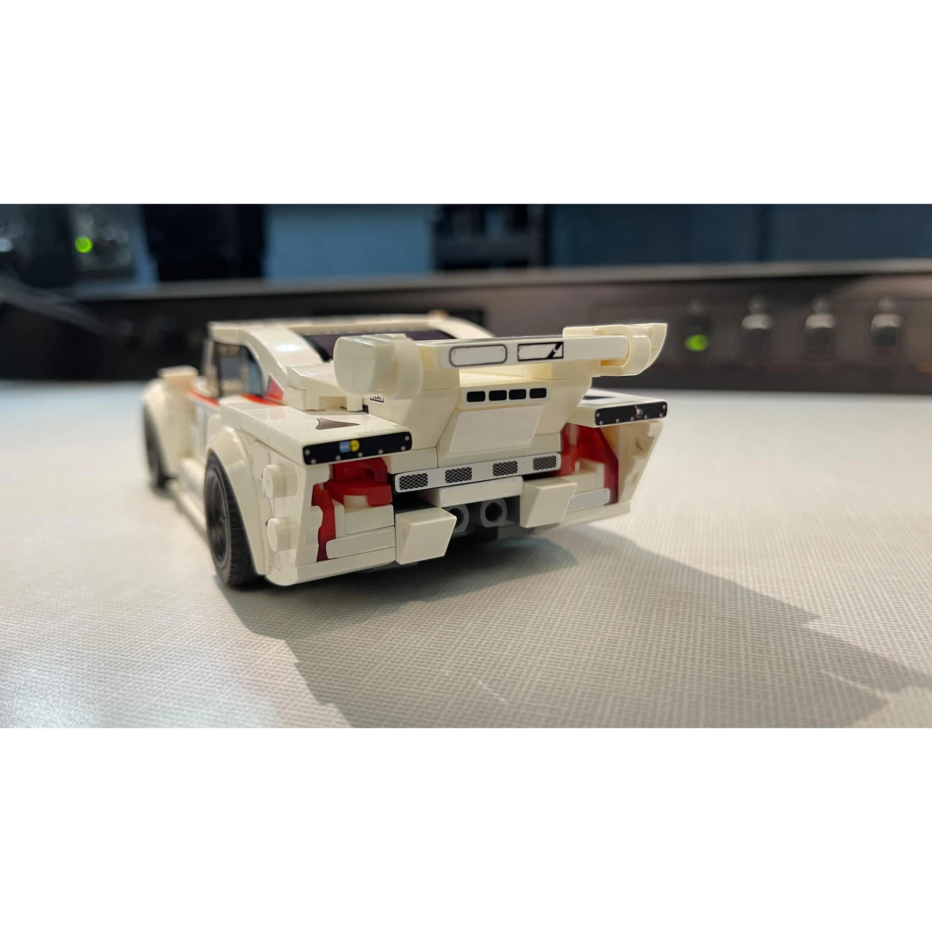 Poladeer 320PCS MOC DIY Auto Racing Kremer 935 K3 Bausteine Montagemodell Spielzeug Freund Kinder Geburtstagsgeschenke – Detail 5