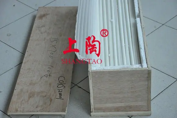Tubi quadrati in ceramica di allumina 99% personalizzati ad alta temperatura lunghi
