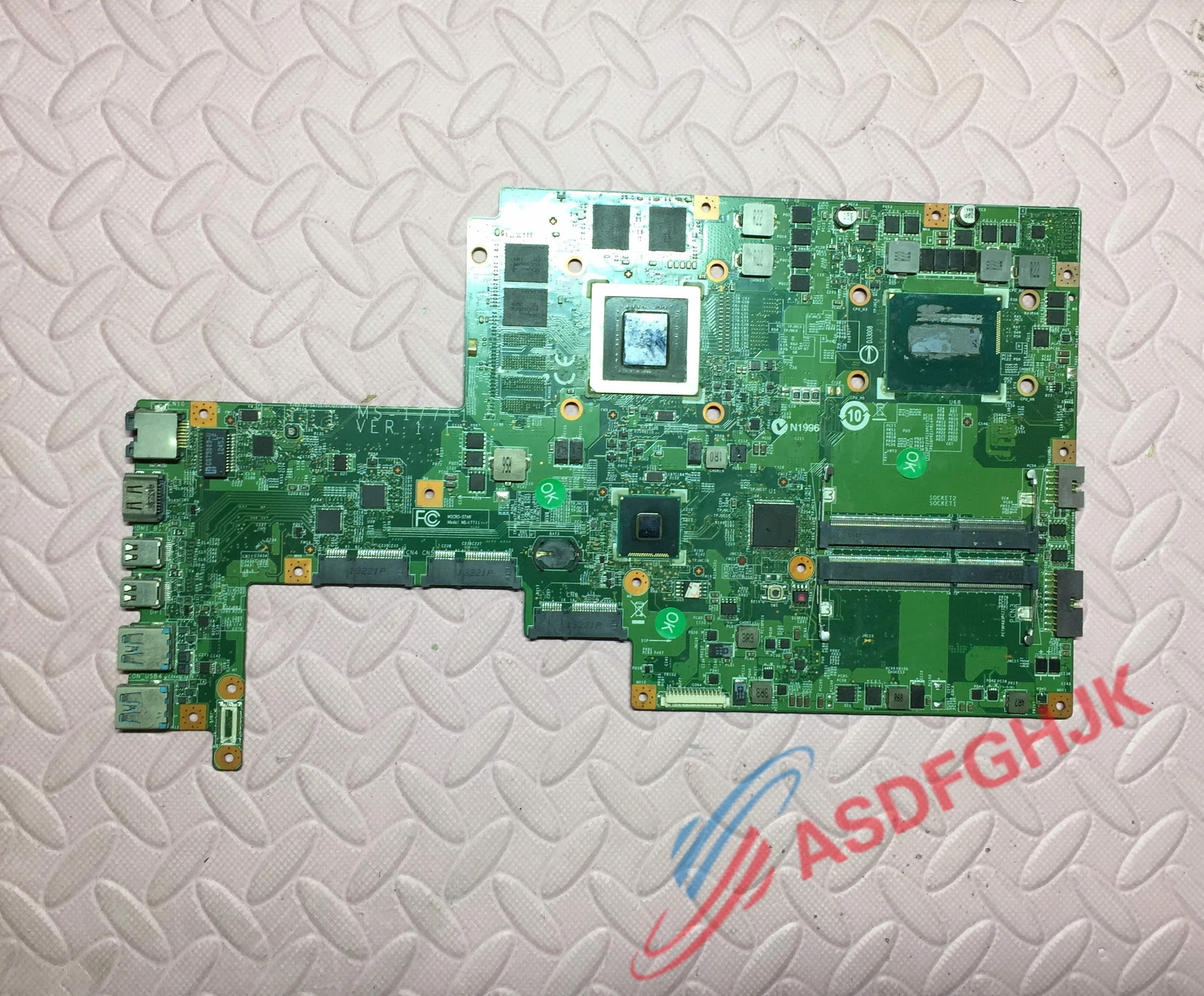 

Материнская плата Ms-17711 для ноутбука MSI GS70 с процессором i5 и видеокартой GTX765M, протестирована, работает отлично.