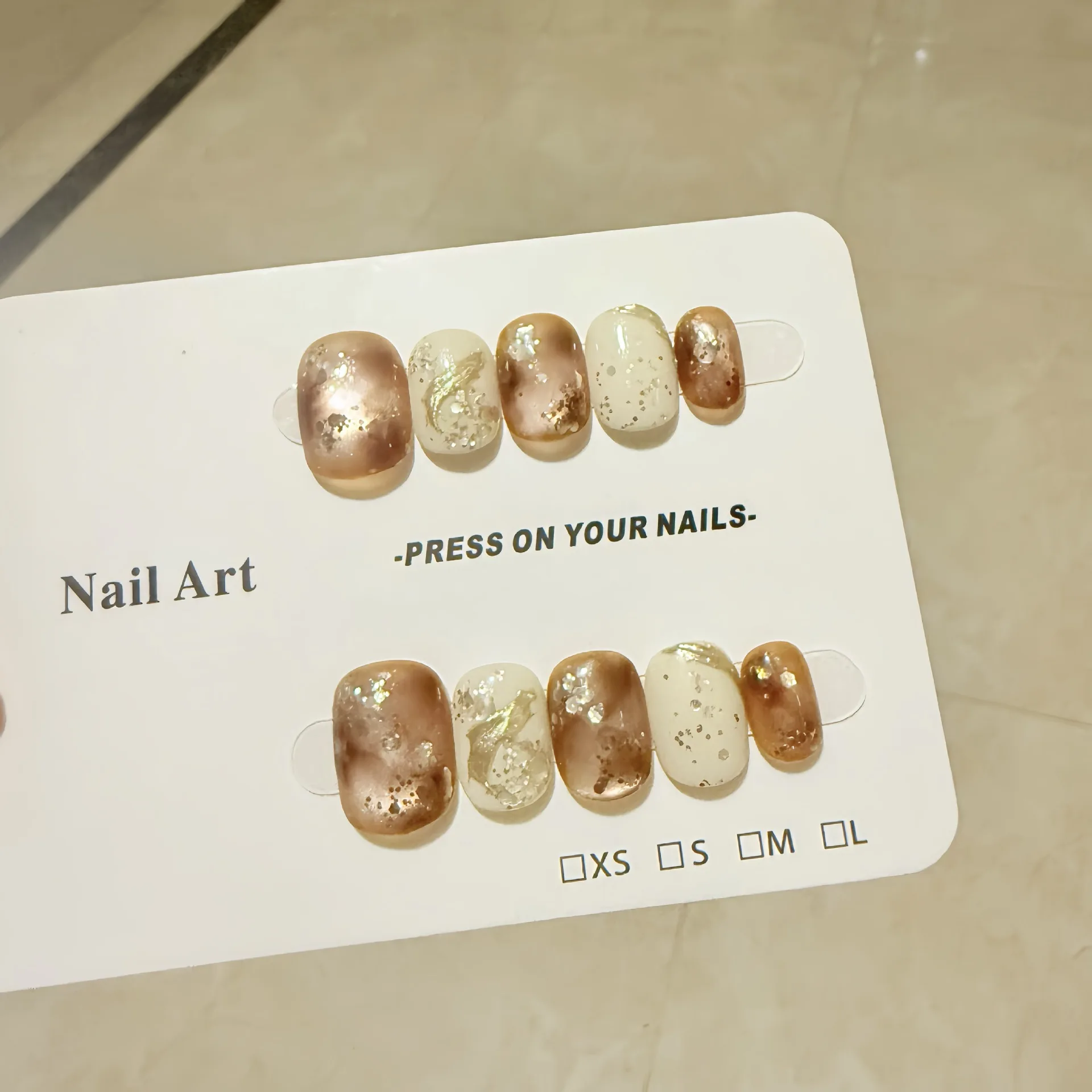 10 個キャラメルブラウン手作りプレスオンネイル秋/冬グラデーションキャットアイ偽爪女性 & 女の子用ショートオーバル偽爪