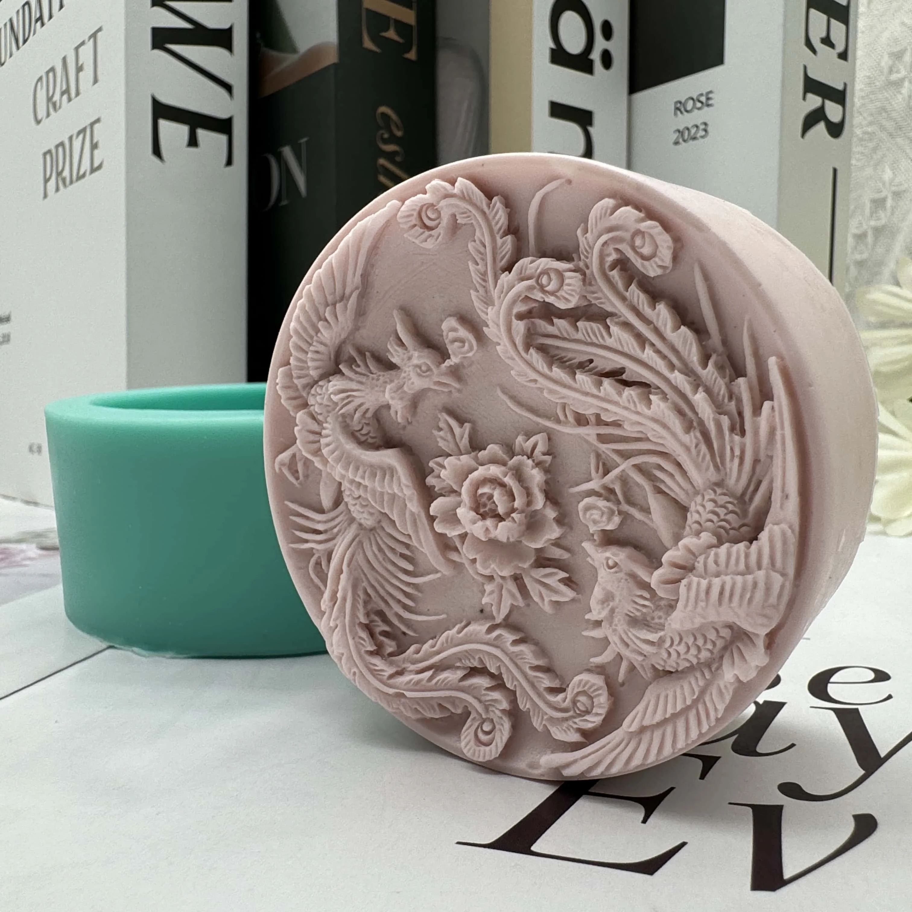 Phoenix Design Art Soap Molds Round Silicone Mold for Natural Soap Making Cake Wax Aromatherapy Gypsum Mold