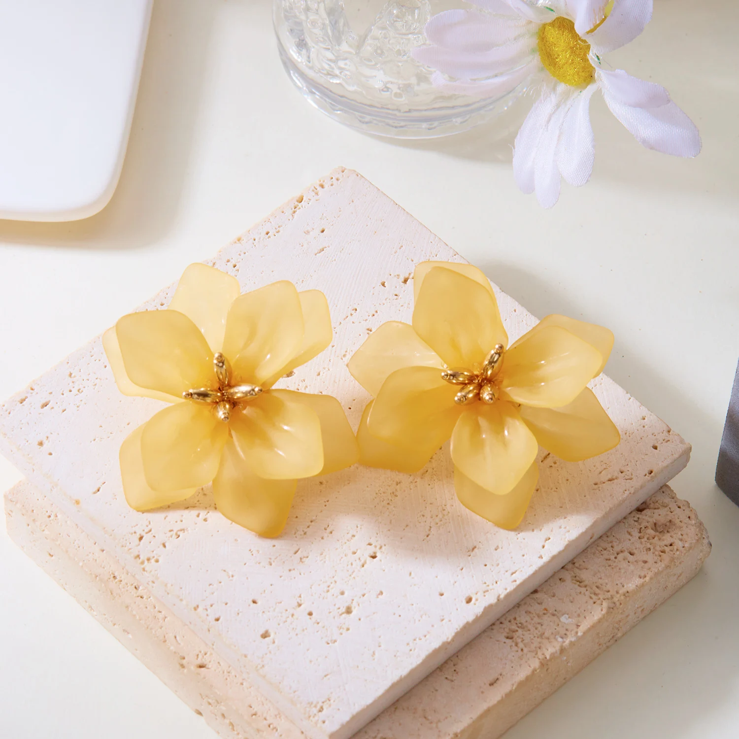 Übertriebene weiße Blumen-Ohrringe für Frauen, trendige Böhmen, bunte Blumen-Ohrstecker, Vintage-Schmuck, Hochzeits-Party-Geschenke – Detail 12