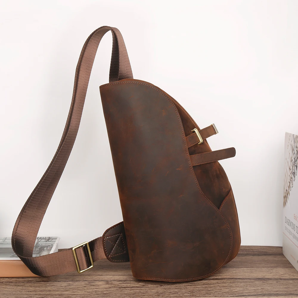 New Crazy Horse Leather Crossbody Bag  Men's Retro Large Capacity Saddle Bag Outdoor Casual Leather Chest Bag For Mens