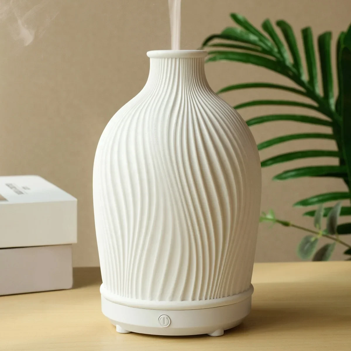 Ellestfun New Design Best Sell Artistic Warm Lamp  Anti-corrosion PP Diffuser Oil Humidifier