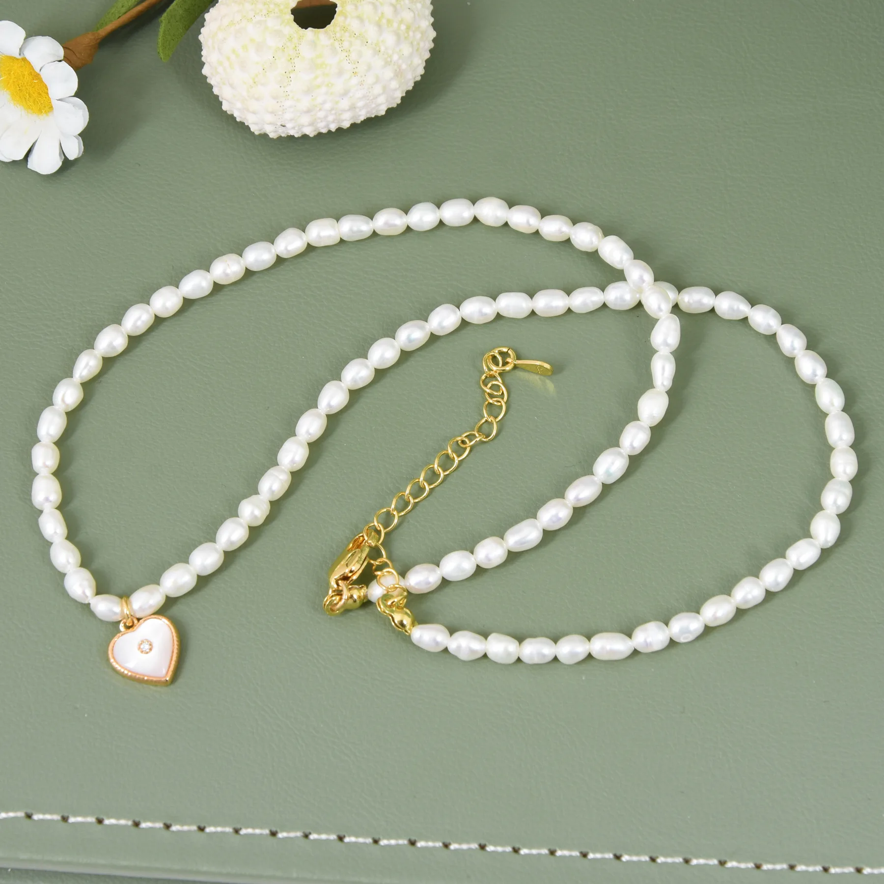 

White Freshwater Pearl Strand Chain Love Shell Pendant Cool Sweet Style Necklace Pearl Necklace Statement Jewelry