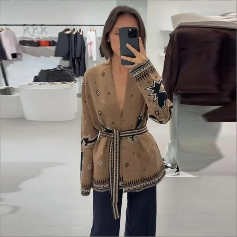

Fashionable Retro Printed Knitted Cardigan Lace Up Trendy Designer Female Elegant Top Stylish Chic Women's Autumn Street Wear