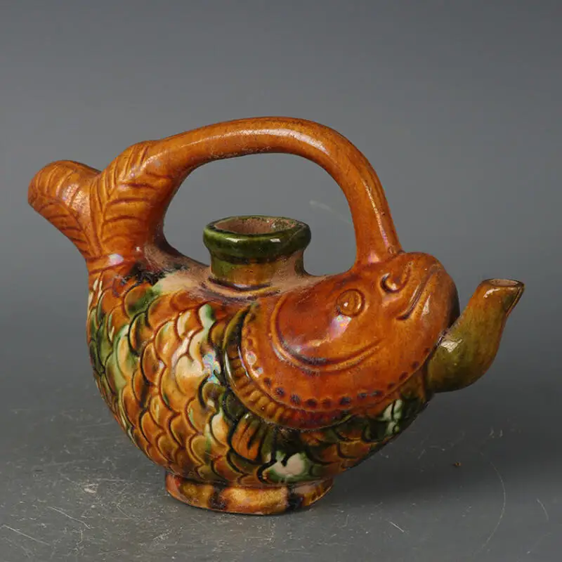 Tang sancai fish shaped teapot wine pot antique porcelain folk collection decoration ornaments modern exquisite handicraft