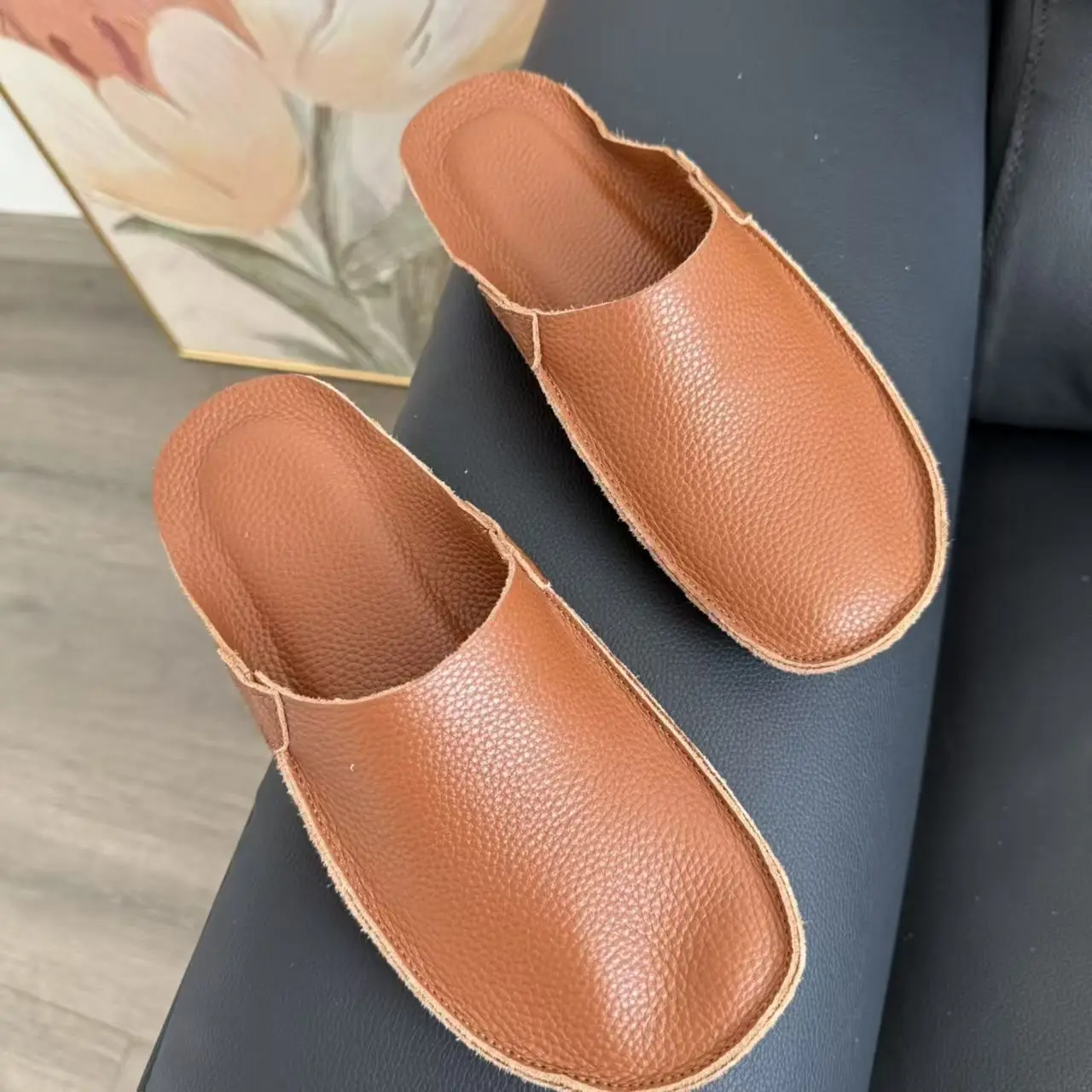 2026 New Women's Outdoor Leisure Soft Soled Comfortable Baotou Half Slippers Spring and Summer Retro Solid Color Simple Slippers