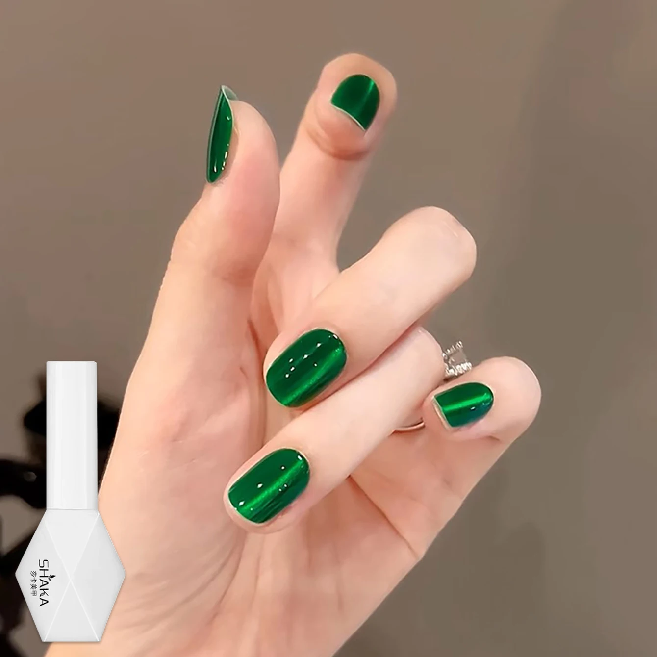 WS 10ML Selling Imperial Green Emerald Cat Eye Gel Nail Polish Green Nails Special Phototherapy Gel Nail Polish