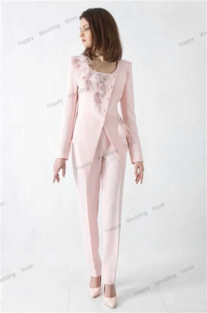 

Designer Pink Feather Women Suits Set For Wedding 2 Pieces Blazer+Pants Appliqued Beads Jacket Tuxedo Prom Dress Custom Made