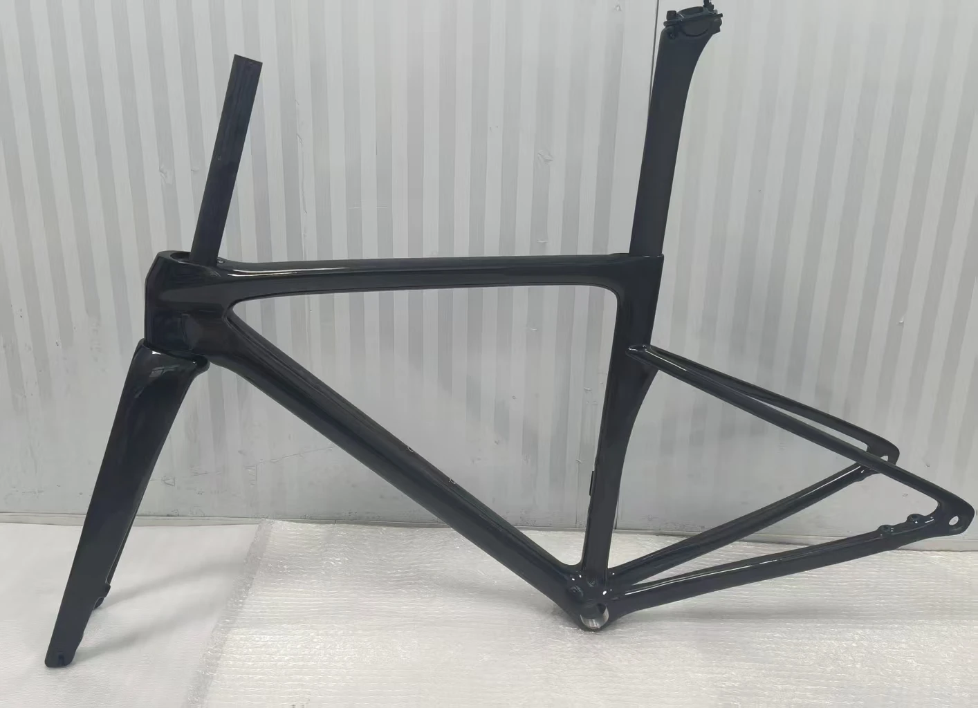Full Carbon Fiber Road Fixed Gear Track Bike sl-9 Frame Vintage Urban Cycling  MEN Solid Tooth Dead Fly No Pedal Rear Derailleur