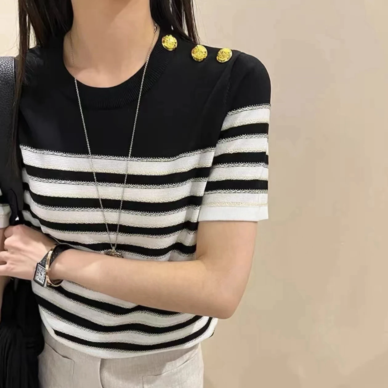 

Navy Striped ort Sve Knitted Sweater Women's Faionable round Ne Overhead Top Commute Sle Summer Wear